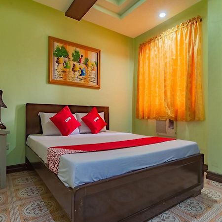 Oyo 573 Voyagers Palace Puerto Princesa Ngoại thất bức ảnh