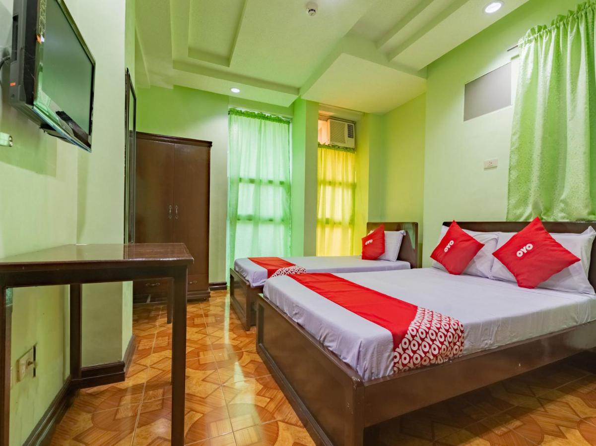 Oyo 573 Voyagers Palace Puerto Princesa Ngoại thất bức ảnh