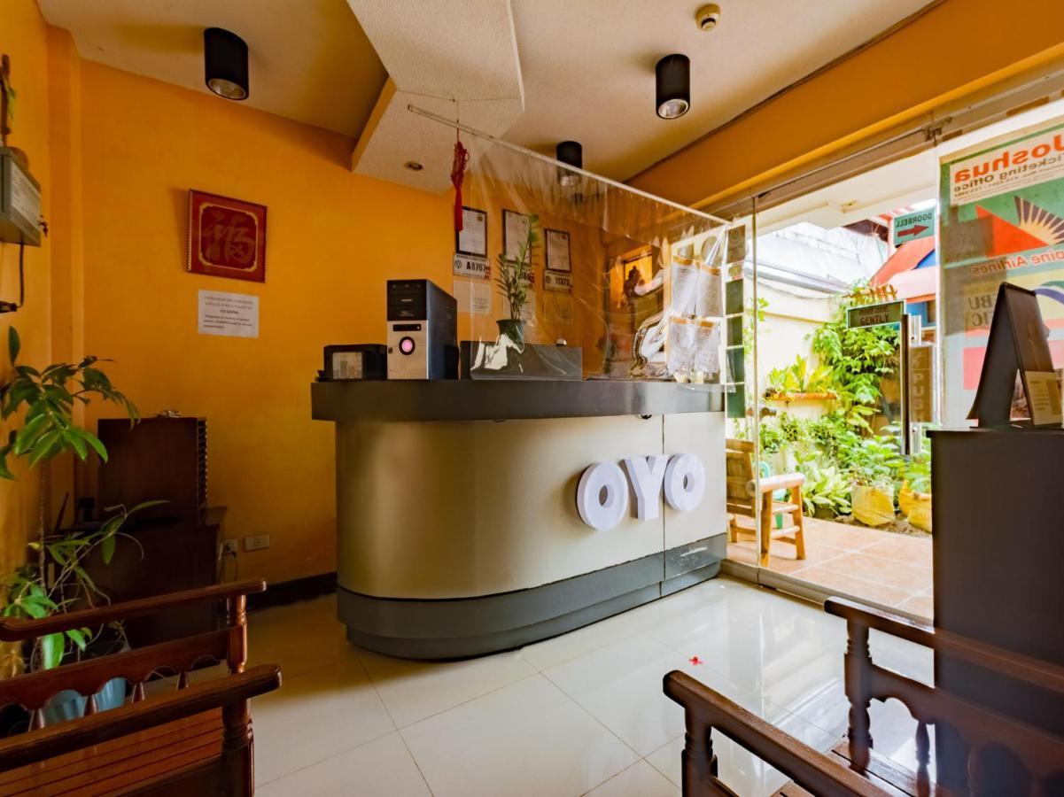 Oyo 573 Voyagers Palace Puerto Princesa Ngoại thất bức ảnh
