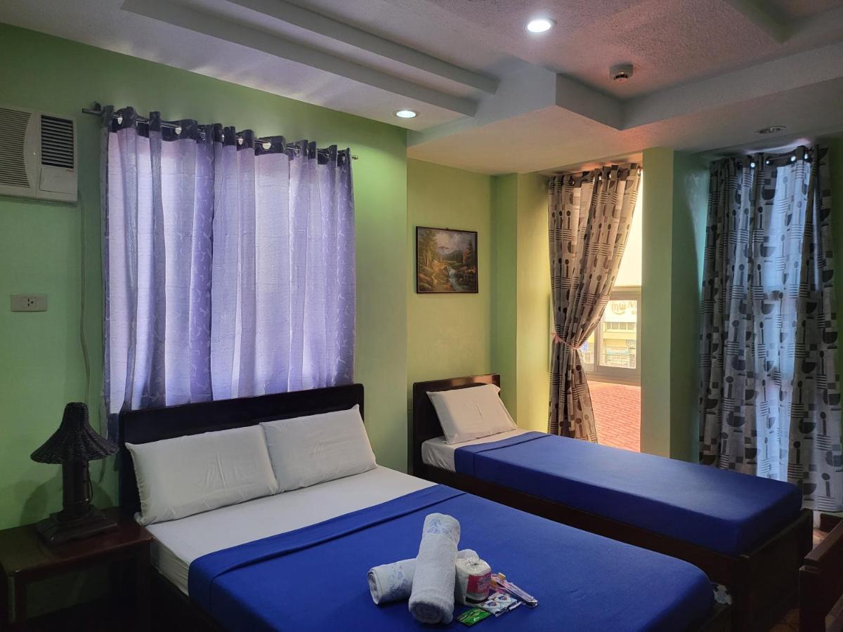 Oyo 573 Voyagers Palace Puerto Princesa Ngoại thất bức ảnh