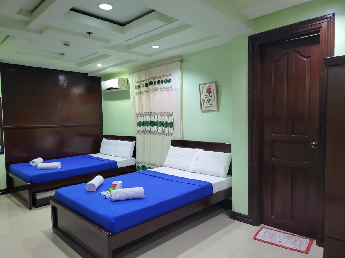 Oyo 573 Voyagers Palace Puerto Princesa Ngoại thất bức ảnh
