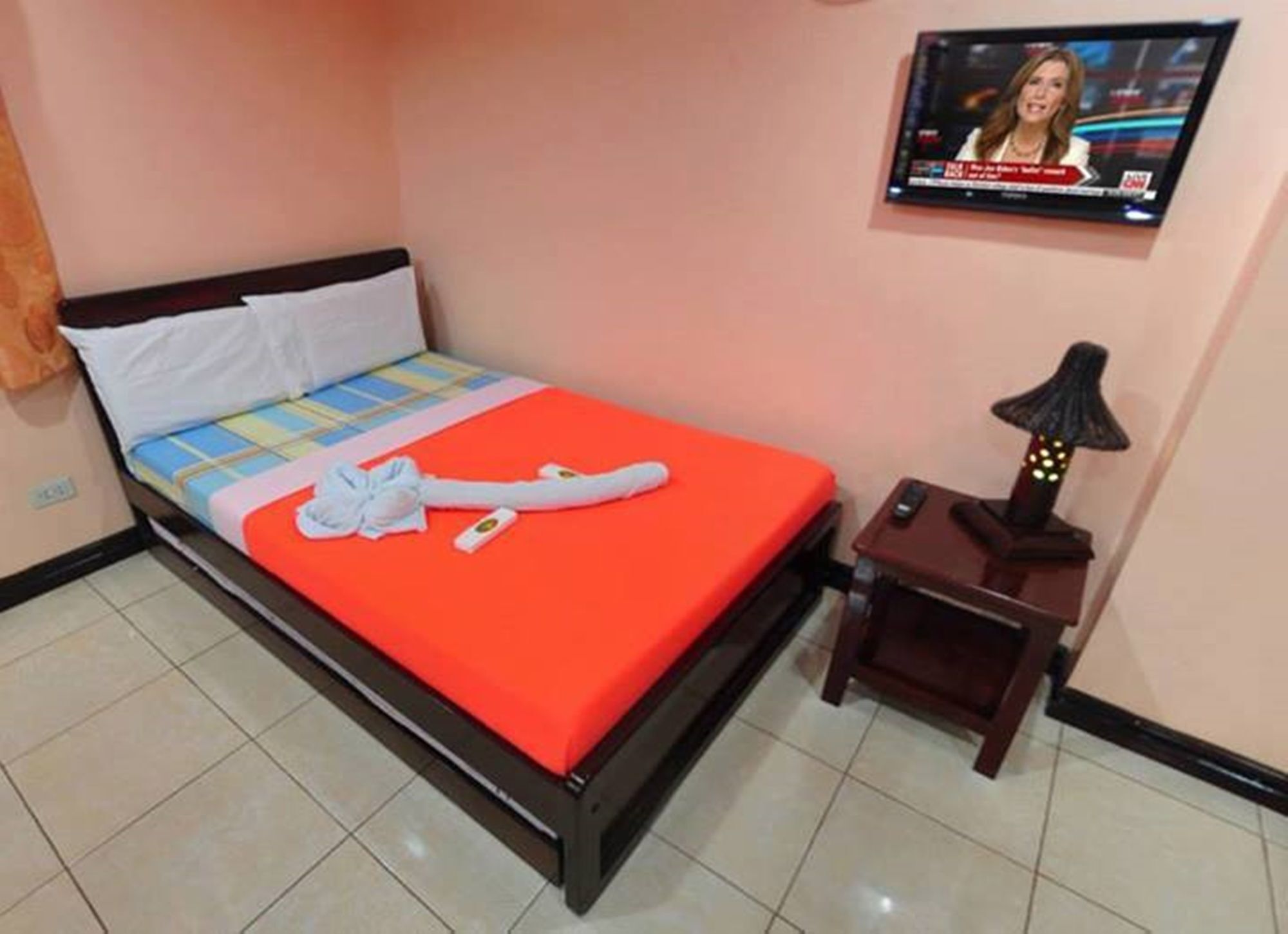 Oyo 573 Voyagers Palace Puerto Princesa Ngoại thất bức ảnh